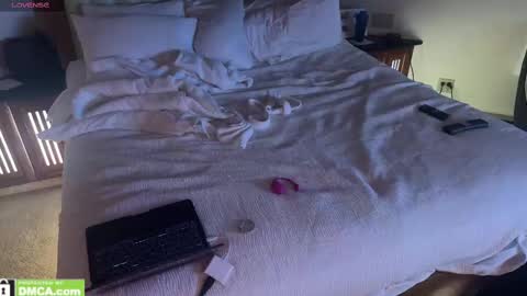 WatchUsFuck69247 online show from February 2025 07:10:01 PM