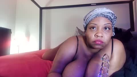 LAUREN LUSH online show from February 2025 08:11:02 AM