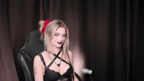 waterfallwoods online show from December 2024 07:04:01 AM