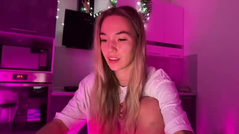 Snapshot of watergirl_ chatting on December 2024 06:59:02 AM Im saving up for a new car help me online show from December 2024 06:59:02 AM