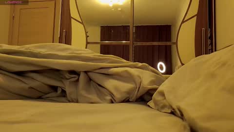 Mina online show from December 2024 02:44:01 PM