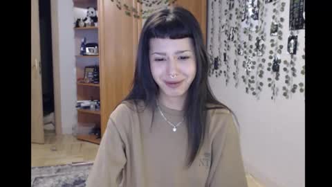 Mina online show from October 2025 06:50:02 AM