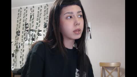 Mina online show from March 2026 06:14:01 PM