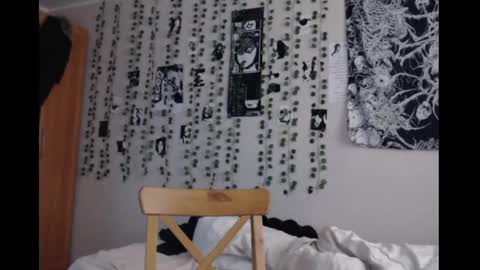 Mina online show from March 2026 04:00:01 PM