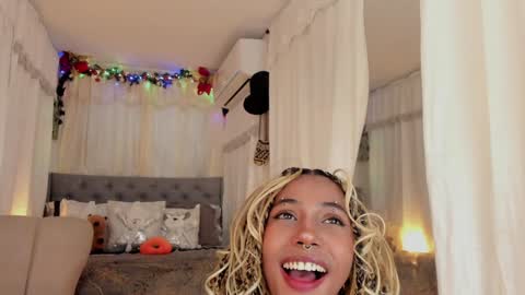Wayuu Goddess  3 online show from December 2024 09:24:02 PM