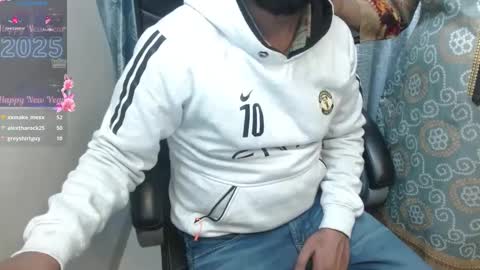 Snapshot of we_are_indian chatting on February 2025 08:06:02 AM khushiwife kabirhubby kavyasexy gf online show from February 2025 08:06:02 AM