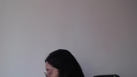 Trixie 3 online show from July 2026 02:18:02 PM