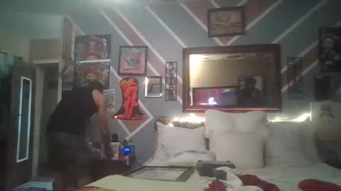 Snapshot of we_r_freaks chatting on February 2026 02:32:01 AM we_r_freaks online show from February 2026 02:32:01 AM