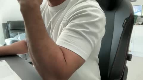 Weapon X online show from April 2026 11:21:03 PM