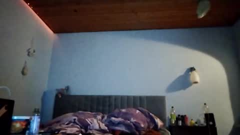 weedbear91 online show from November 2025 09:09:01 AM