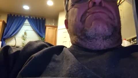 Snapshot of welderod chatting on October 2025 05:52:02 AM welderod online show from October 2025 05:52:02 AM