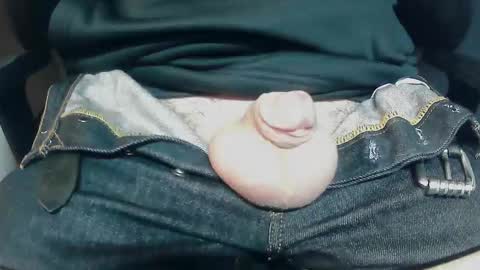 Snapshot of wellandwelland chatting on February 2026 08:14:02 PM wellandwelland online show from February 2026 08:14:02 PM