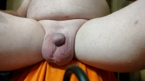 Snapshot of wellequipdhunter90210 chatting on October 2025 09:11:01 PM wellequiodhunter90210 online show from October 2025 09:11:01 PM