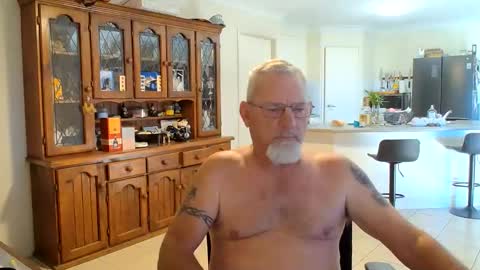 Snapshot of wellhelloo chatting on May 2026 04:54:01 AM Wellhelloo online show from May 2026 04:54:01 AM