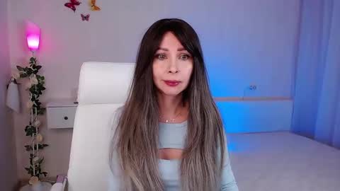 Wendi Foster online show from February 2025 05:32:02 PM