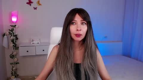 Wendi Foster online show from February 2025 07:16:01 PM