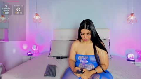 Snapshot of wendolyn_orange69_ chatting on May 2026 02:45:02 PM Wendolyn online show from May 2026 02:45:02 PM