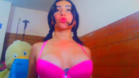 TaTis online show from January 2025 07:08:01 PM