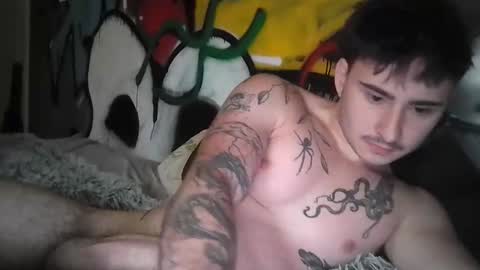 Snapshot of wes1234623335 chatting on October 2025 07:43:01 PM wes1234623335 online show from October 2025 07:43:01 PM