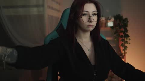 little girl who is always rightLisa online show from September 2025 02:13:01 AM