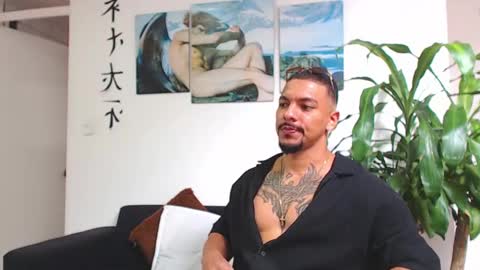 Wesley Rogger online show from February 2025 07:06:01 PM