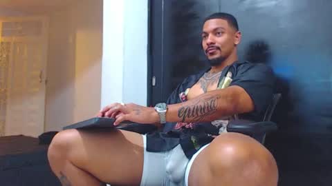 Wesley Rogger online show from October 2025 10:50:02 PM