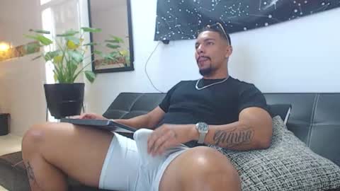 Wesley Rogger online show from January 2026 08:14:02 PM