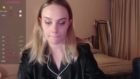 Lana online show from February 2025 08:19:02 PM