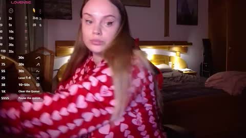 Lana online show from March 2026 09:09:02 PM