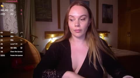 Snapshot of wet_lana chatting on May 2026 07:32:02 PM Lana online show from May 2026 07:32:02 PM