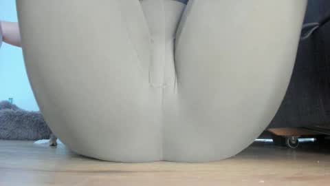 Snapshot of wet_pants2022 chatting on May 2026 10:43:02 AM wet_pants2022 online show from May 2026 10:43:02 AM