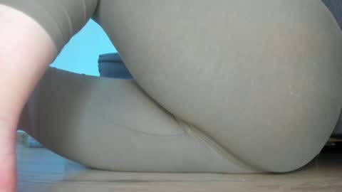 wet_pants2022 online show from July 2026 07:07:01 PM