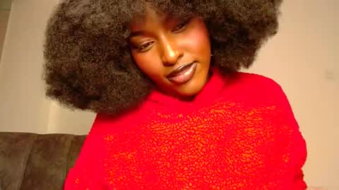 Snapshot of wet_wife_material chatting on January 2025 10:19:01 PM Macey online show from January 2025 10:19:01 PM