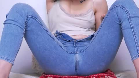 Beatrice Moan from LovenseWet from Tip MenuOpen for Private online show from February 2026 11:10:02 PM