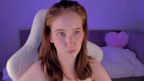 Sofia online show from October 2025 10:11:01 PM