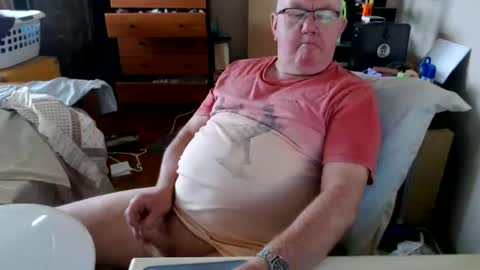 Snapshot of wetroller chatting on June 2026 02:23:01 AM Wetroller online show from June 2026 02:23:01 AM