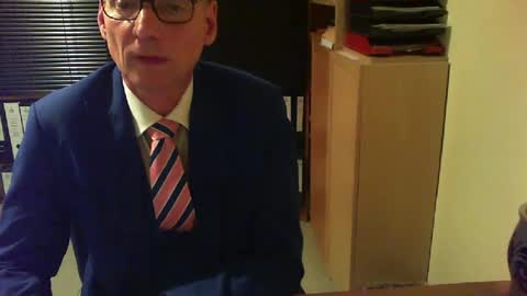 Snapshot of wetsuitedman chatting on June 2026 05:39:02 PM Franz online show from June 2026 05:39:02 PM