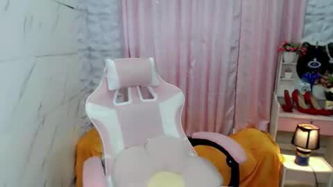 wettie_varsha online show from November 2025 06:32:01 PM