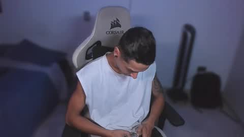 Snapshot of wexx_ chatting on February 2026 09:51:01 PM wex online show from February 2026 09:51:01 PM