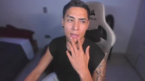 Snapshot of wexx_ chatting on February 2026 04:13:01 AM wex online show from February 2026 04:13:01 AM