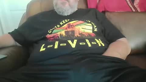 Snapshot of wguytonga chatting on November 2025 06:42:02 PM wguytonga online show from November 2025 06:42:02 PM