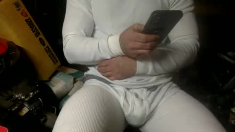 Snapshot of whackingmywilly chatting on December 2024 01:06:01 AM whackingmywilly online show from December 2024 01:06:01 AM