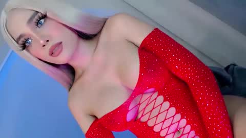 kiara online show from March 2025 05:42:01 AM