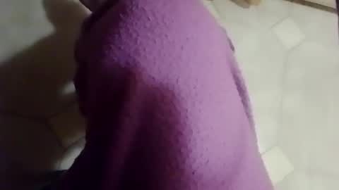 whatcdog12118 online show from May 2026 10:36:02 PM