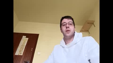 Snapshot of whatwouldyouliketosee chatting on February 2025 03:16:01 PM stoffy online show from February 2025 03:16:01 PM