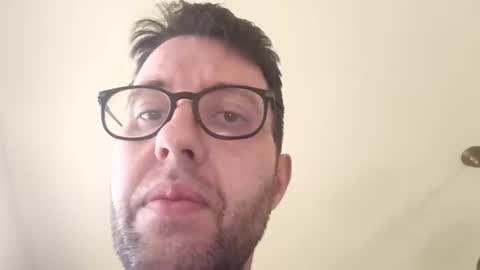 Snapshot of whatwouldyouliketosee chatting on February 2026 06:34:02 AM stoffy online show from February 2026 06:34:02 AM