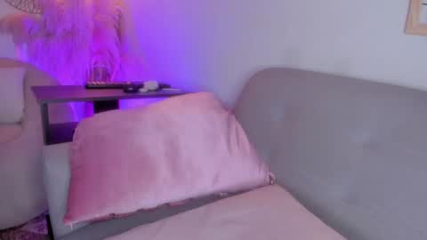 Sara  online show from February 2025 09:50:02 PM