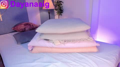 Sara  online show from February 2026 12:26:01 AM