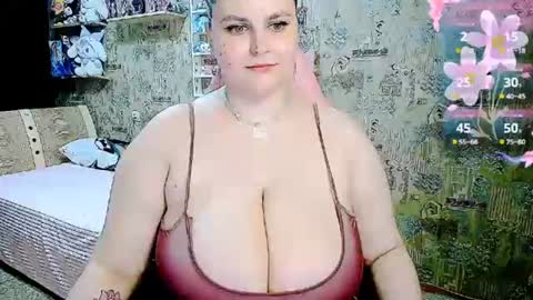 Snapshot of whisperinthedarkk chatting on July 2026 08:40:02 PM whisperinthedarkk online show from July 2026 08:40:02 PM