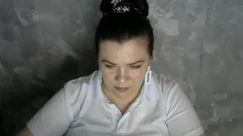 white__queen_ online show from June 2026 06:59:02 AM